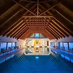 فندق Kulla E Bajraktarit 4*