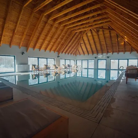 Hotel Kulla E Bajraktarit 4*