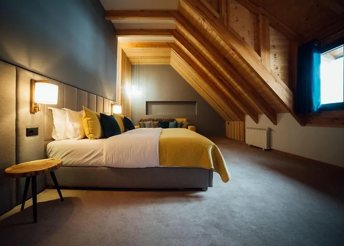 Kulla E Bajraktarit Boge