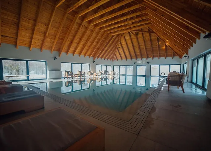 Hotel Kulla E Bajraktarit 4*