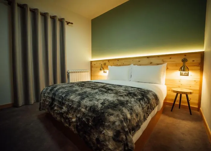 Kulla E Bajraktarit Hotel