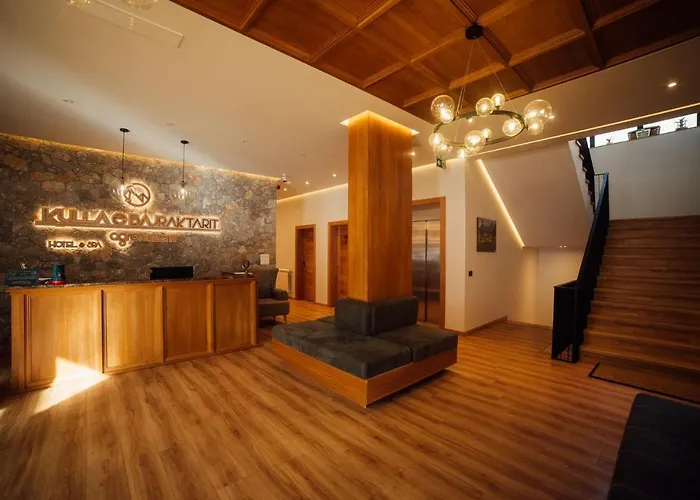 Kulla E Bajraktarit 4*