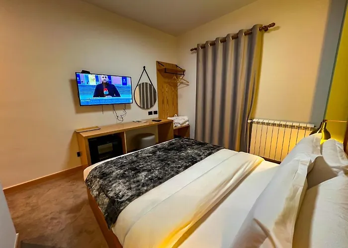 Kulla E Bajraktarit 4*