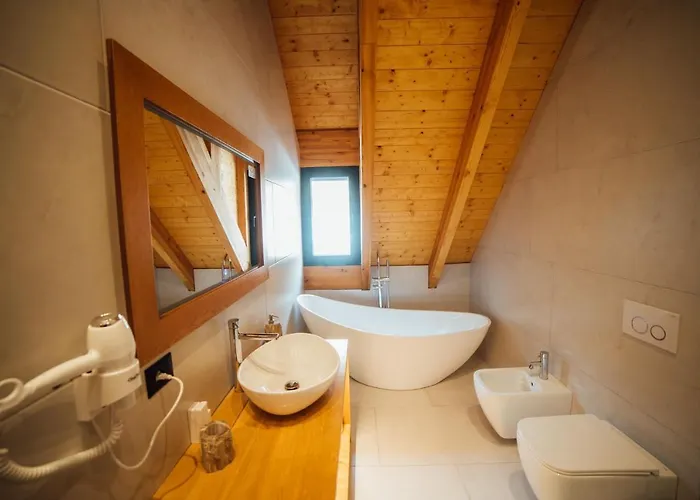 Hotel Kulla E Bajraktarit Boge