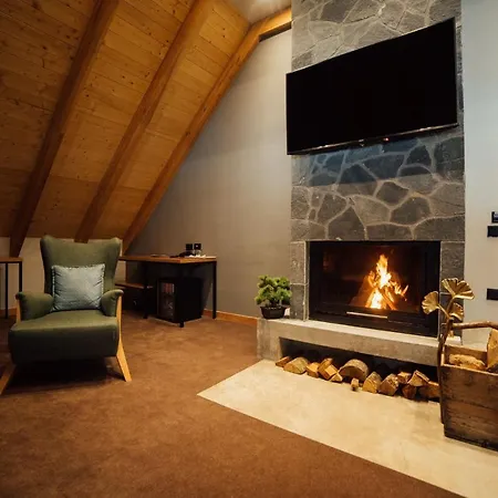 فندق Kulla E Bajraktarit Boge