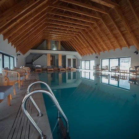 Kulla E Bajraktarit 4*