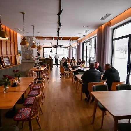 Kulla E Bajraktarit Hotel