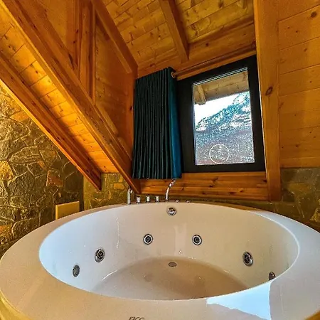 Kulla E Bajraktarit 4* Boge