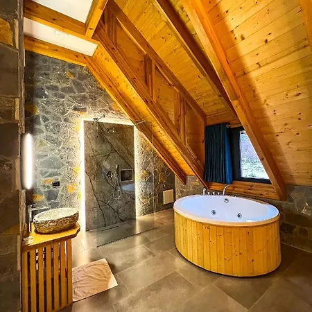 Hotel Kulla E Bajraktarit Boge