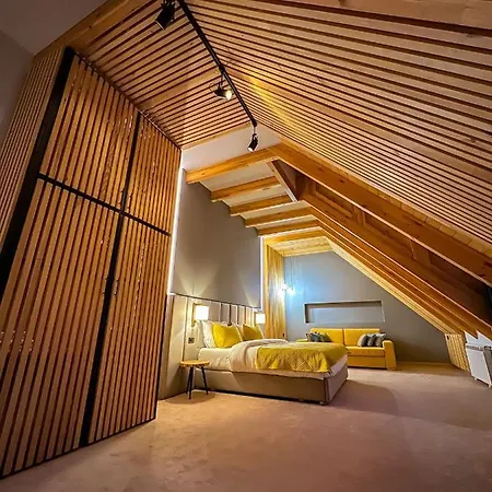 Kulla E Bajraktarit Hotel